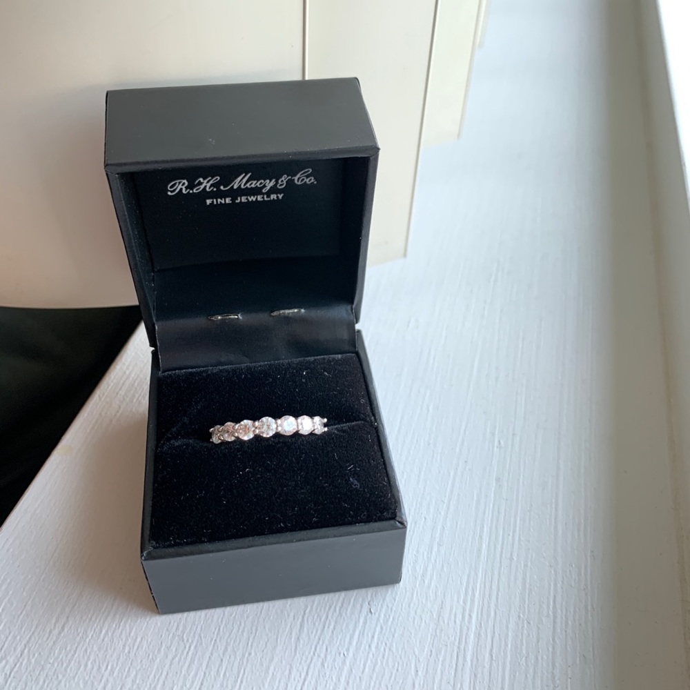 Sterling silver , 7 stone ring